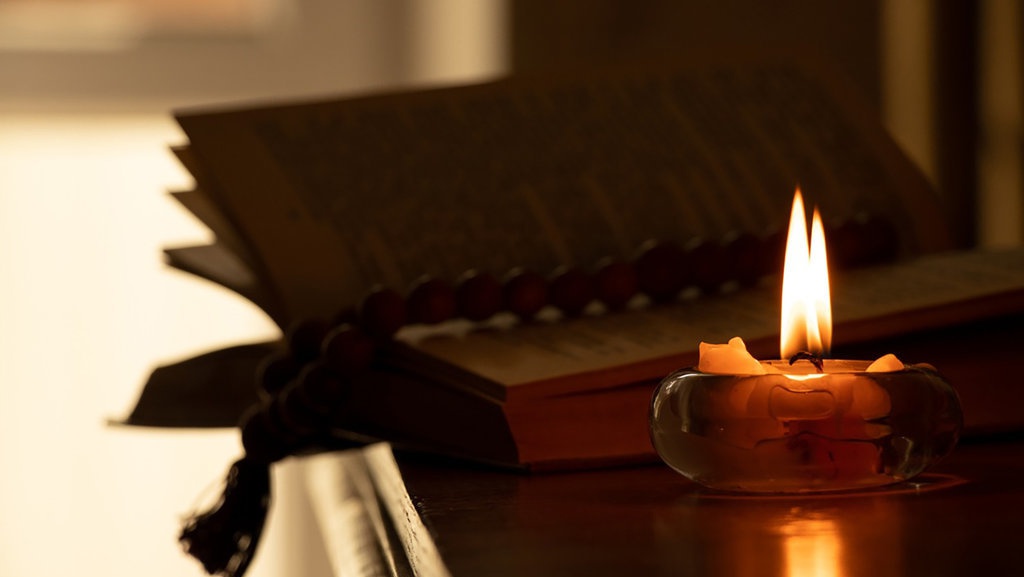 Profil Al-Kindi, Filsuf Islam Pertama & Penggerak Filsafat Arab Profil Al-Kindi, Filsuf Islam Pertama & Penggerak Filsafat Arab