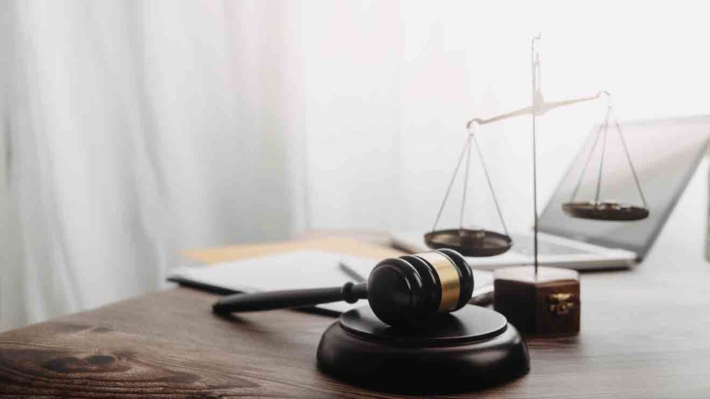 Apa Itu Hukum Pidana, Contoh, dan Perbedaan dengan Perdata Apa Itu Hukum Pidana, Contoh, dan Perbedaan dengan Perdata