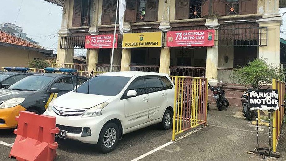 Duduk Perkara Anggota Polsek Palmerah Rasis hingga Minta Maaf Duduk Perkara Anggota Polsek Palmerah Rasis hingga Minta Maaf