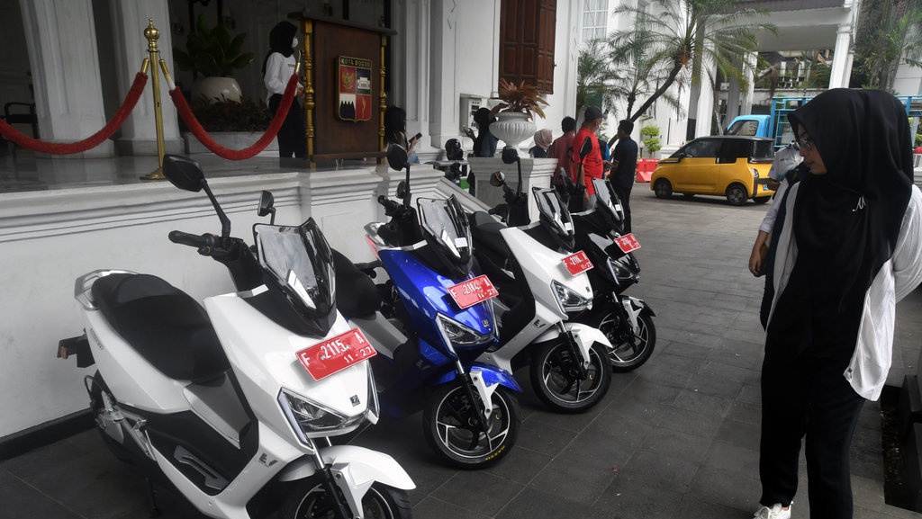 Subsidi Kendaraan Listrik Lebih Tepat untuk Transportasi Publik