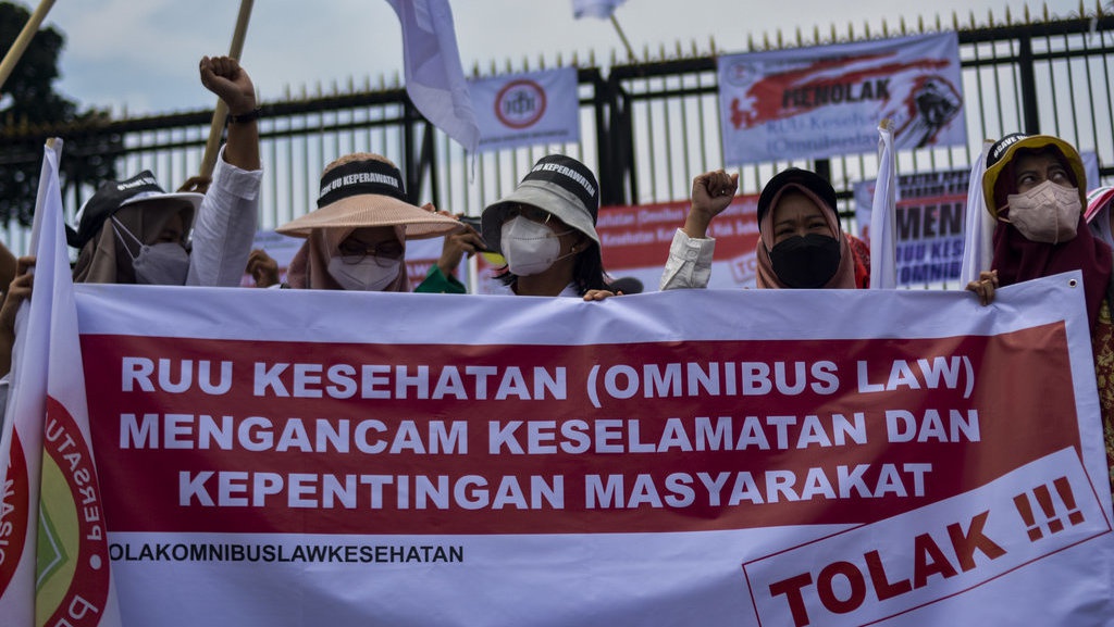 YLKI Waspada Upaya Penghilangan Pasal Tembakau di RUU Kesehatan