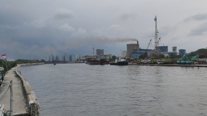 DLH DKI: Dua Cerobong di KBN Marunda Tak Penuhi Baku Mutu