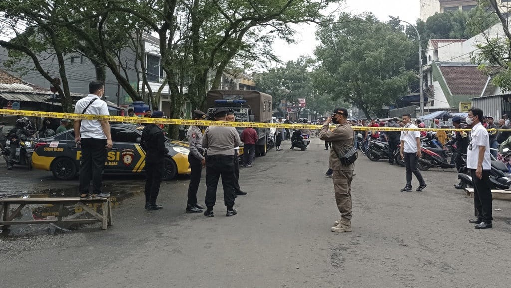 BNPT Bantu Cari Identitas Pelaku Bom Bunuh Diri Astanaanyar