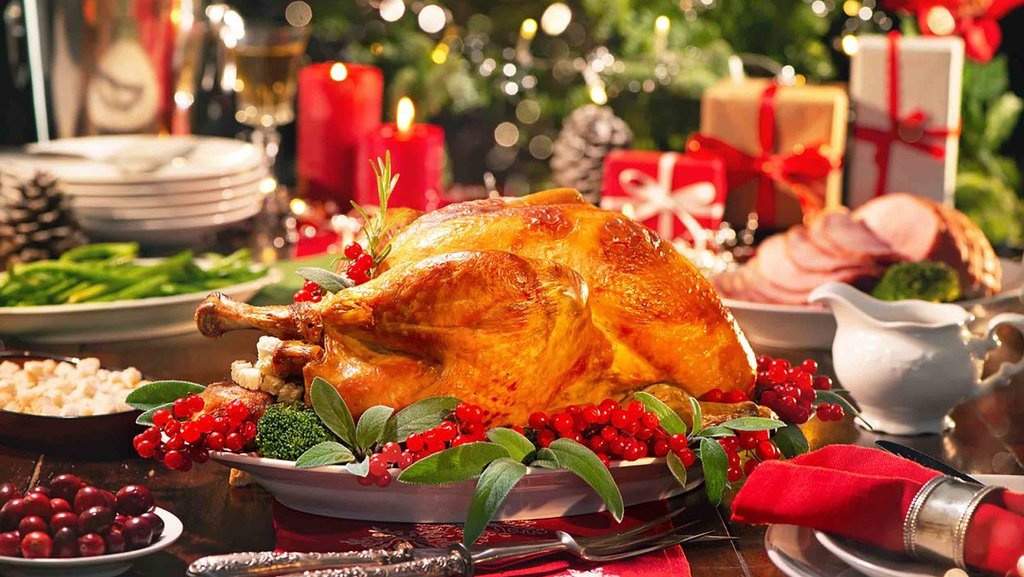 Daftar Promo Dinner Malam Natal di Hotel Surabaya 2022