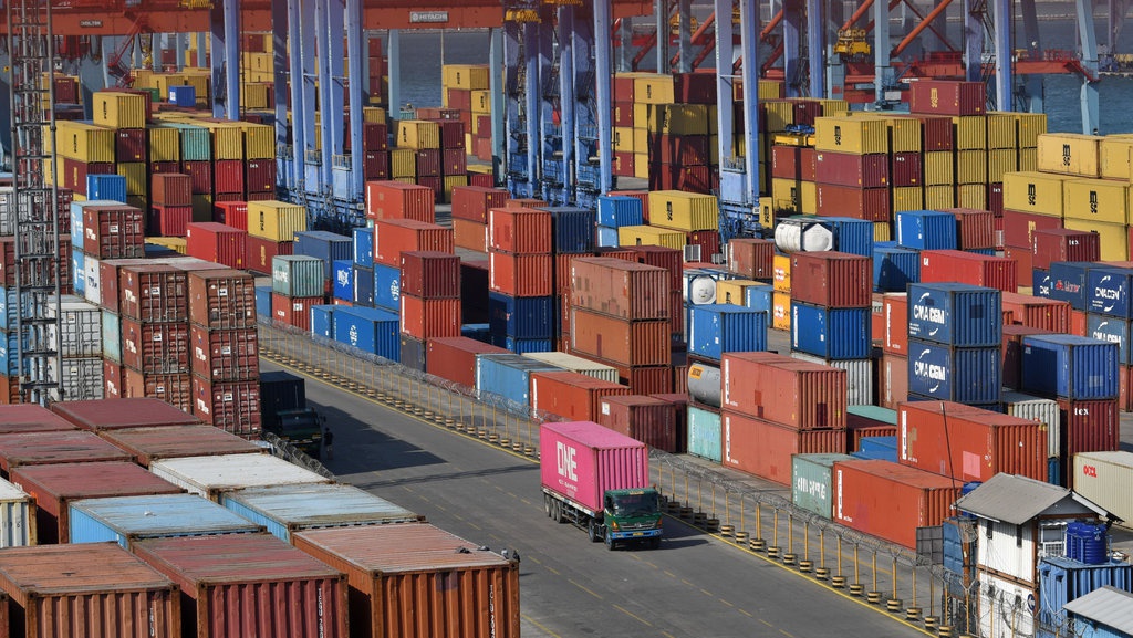 Debat Kusir Kemendag vs Kemenperin Gagal Atasi Masalah Impor Debat Kusir Kemendag vs Kemenperin Gagal Atasi Masalah Impor