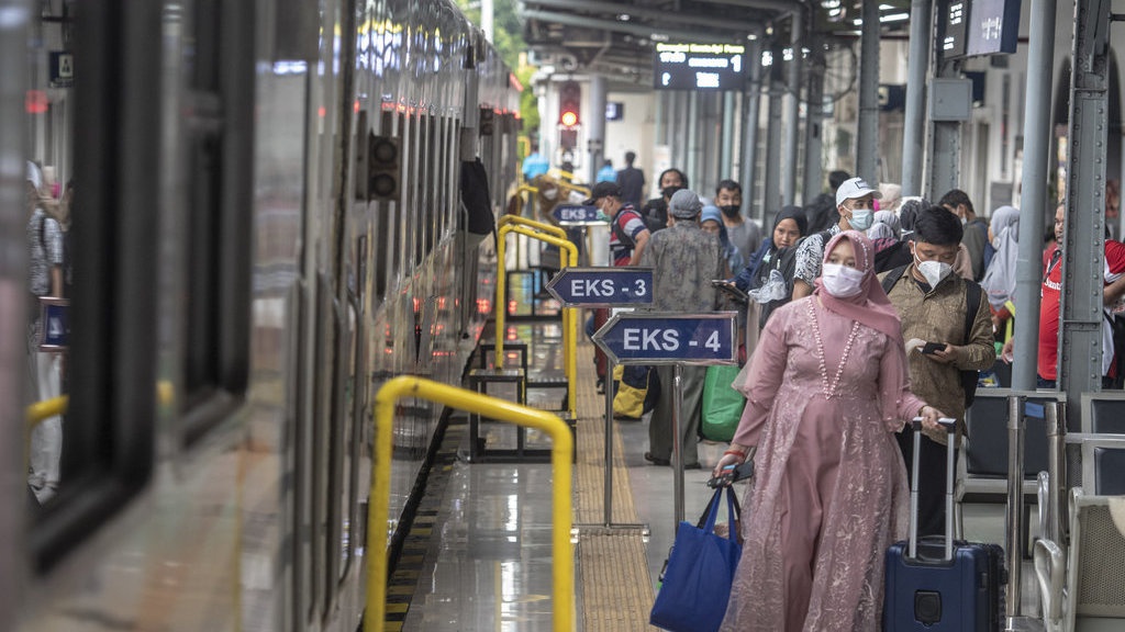 Syarat Naik Kereta Jarak Jauh 2023, Apakah Wajib Vaksin Booster? Syarat Naik Kereta Jarak Jauh 2023, Apakah Wajib Vaksin Booster?