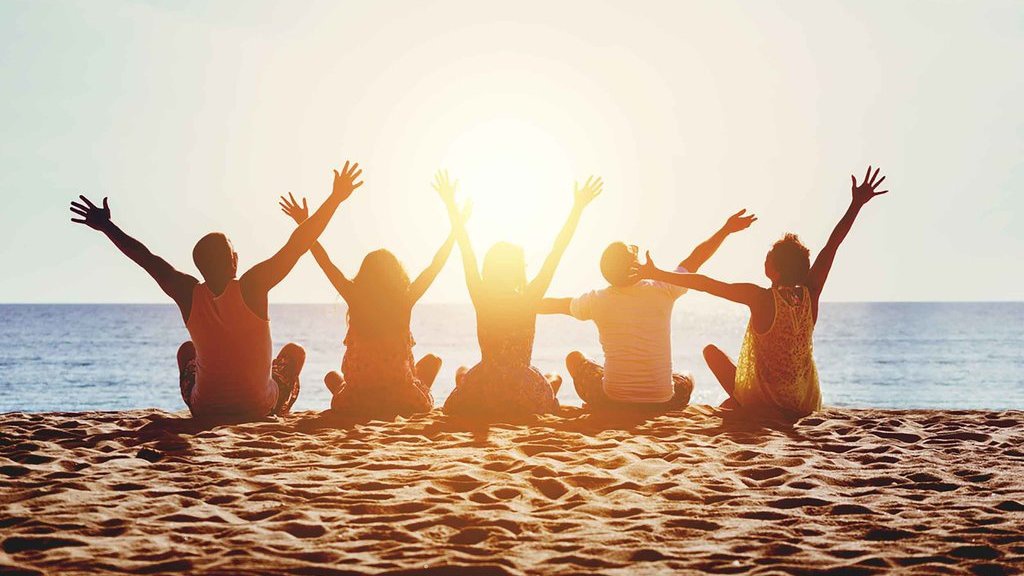 10 Rekomendasi Novel tentang Persahabatan Terbaik yang Menyentuh