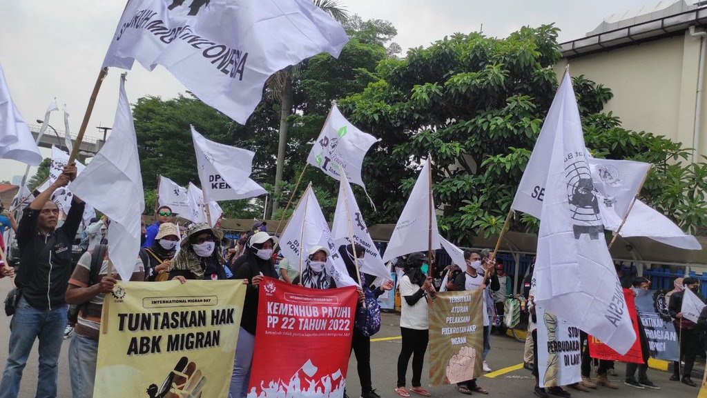 Hari Migran Sedunia 2022: Negara Belum Maksimal Lindungi ABK Hari Migran Sedunia 2022: Negara Belum Maksimal Lindungi ABK