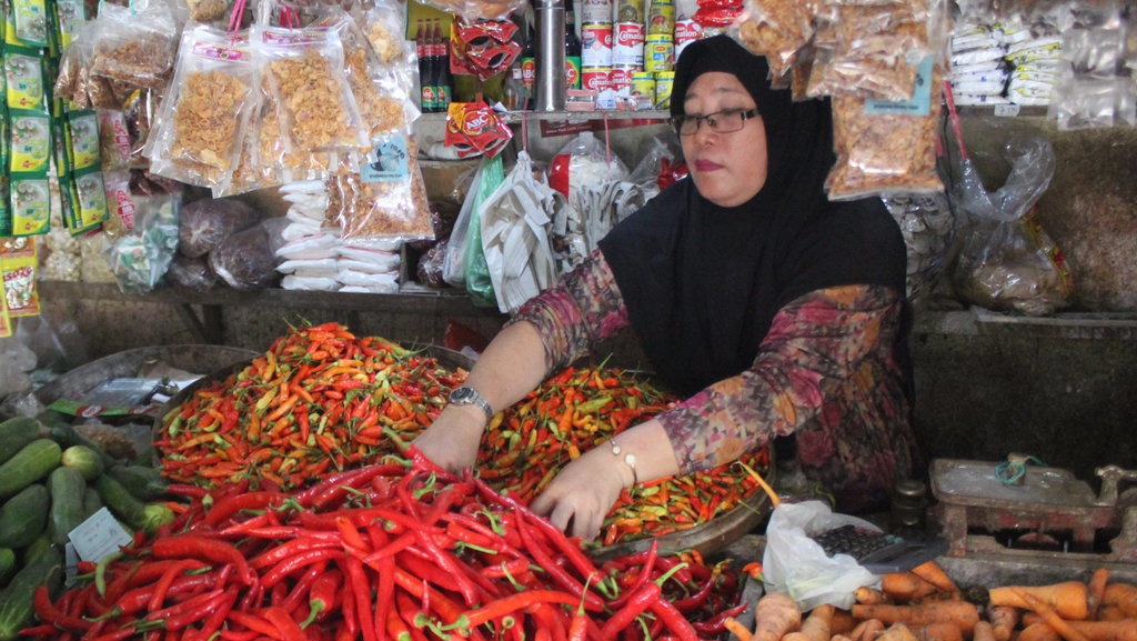 Update Harga Pangan 3 April: Telur, Cabai & Daging Ayam Turun Update Harga Pangan 3 April: Telur, Cabai & Daging Ayam Turun