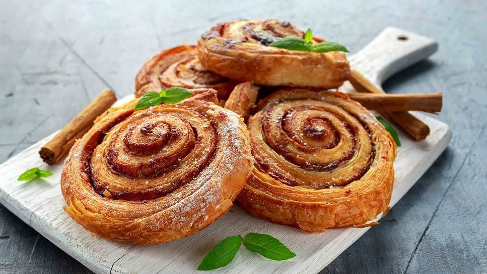 Resep Praktis Cinnamon Roll Lembut untuk Hari Natal 2022 Resep Praktis Cinnamon Roll Lembut untuk Hari Natal 2022