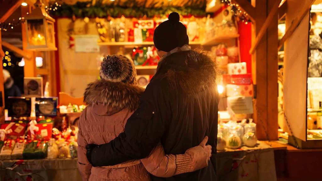 6 Ide Kegiatan untuk Merayakan Natal 2022 Bersama Pasangan 6 Ide Kegiatan untuk Merayakan Natal 2022 Bersama Pasangan