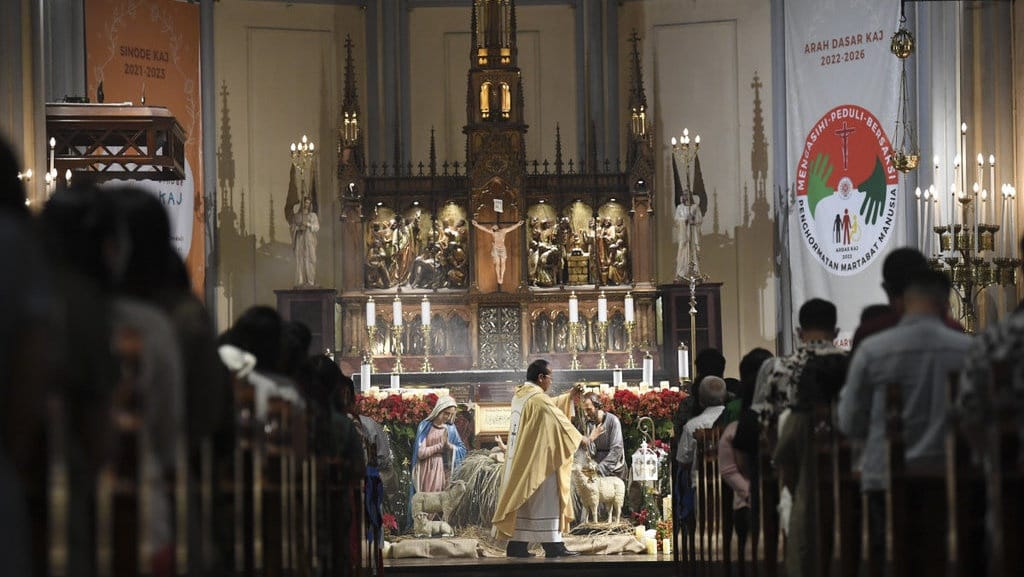 35 Lagu Natal Terbaru Bahasa Inggris dan Indonesia