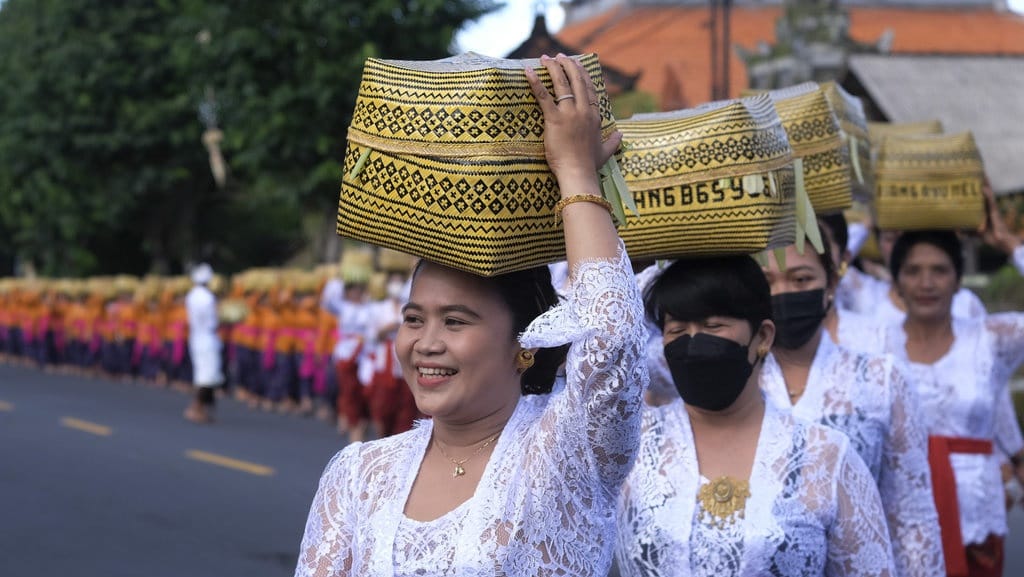 Apa yang Dilakukan Saat Penampahan Galungan pada Agustus 2023?