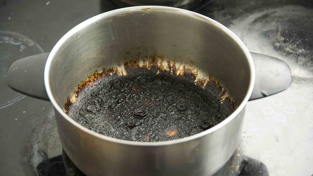 Bagaimana Menghilangkan Kerak Gosong pada Panci dengan Cepat? Bagaimana Menghilangkan Kerak Gosong pada Panci dengan Cepat?