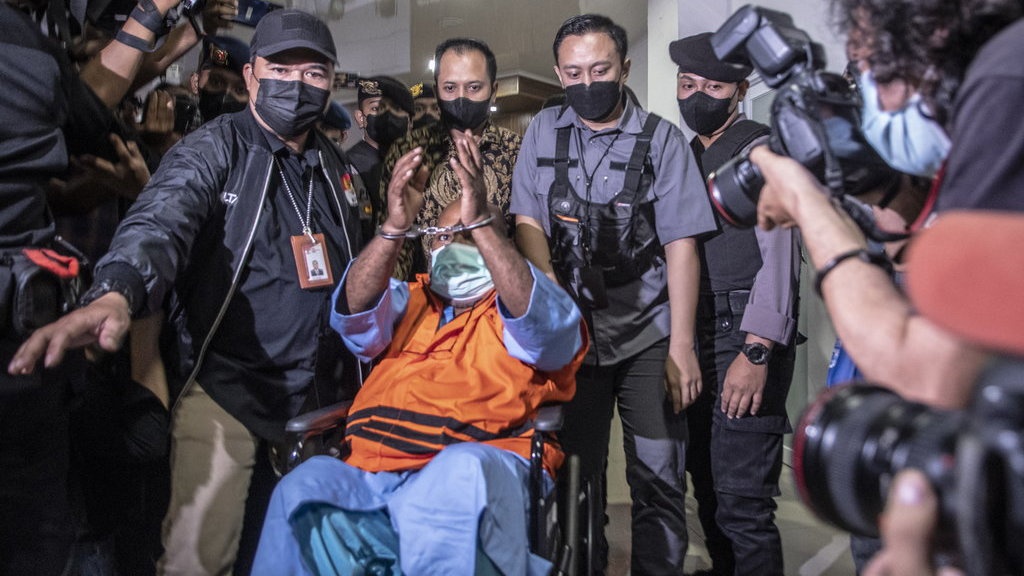 Sikap Demokrat soal Enembe Pertanda Permisif pada Kasus Korupsi?