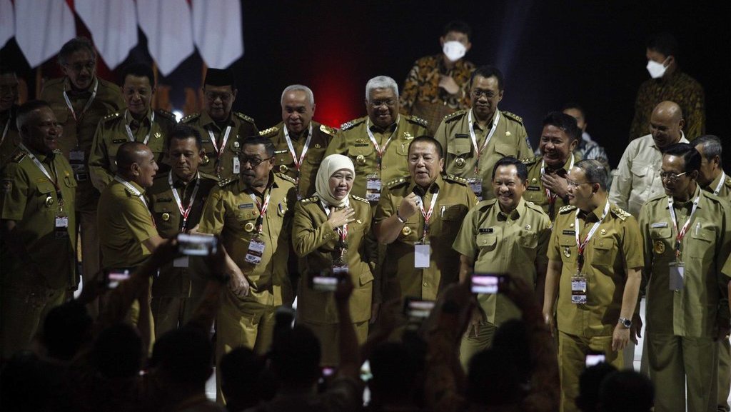 Gaji Kecil & Biaya Politik Bukan Pembenar Kepala Daerah Korupsi Gaji Kecil & Biaya Politik Bukan Pembenar Kepala Daerah Korupsi