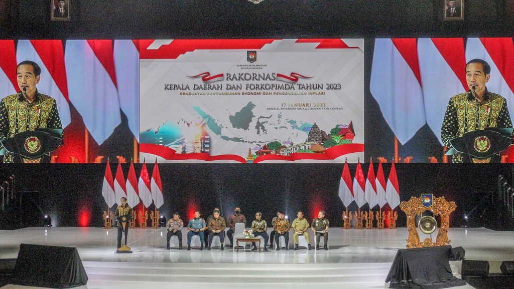 Jokowi: Masih Ada 14 Provinsi dengan Angka Kemiskinan Ekstrem Jokowi: Masih Ada 14 Provinsi dengan Angka Kemiskinan Ekstrem
