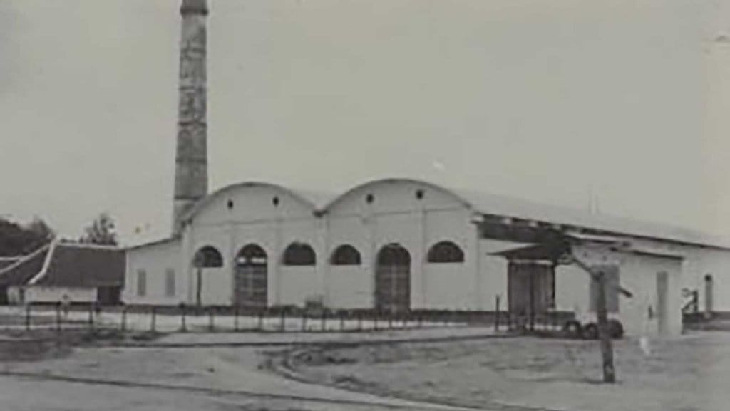 Rumah Indis dan Jejak Pabrik Gula Sewugalur di Kulon Progo Rumah Indis dan Jejak Pabrik Gula Sewugalur di Kulon Progo