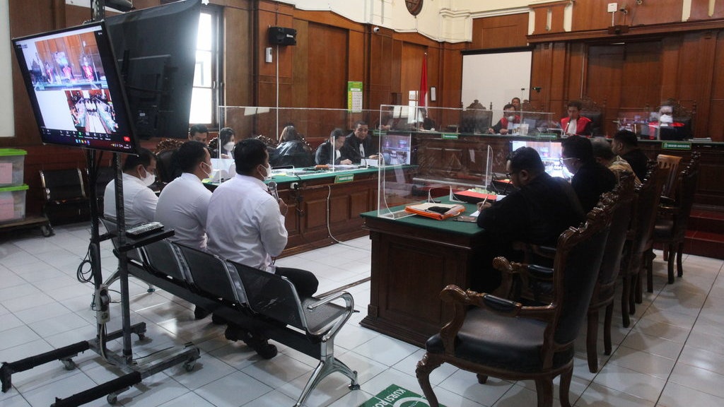 Vonis Bebas Terdakwa Kasus Kanjuruhan: Mencederai Nalar Publik Vonis Bebas Terdakwa Kasus Kanjuruhan: Mencederai Nalar Publik