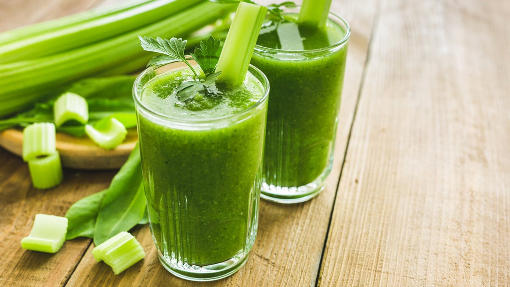 4 Manfaat Minum Jus Seledri bagi Tubuh: Bisa Mencegah Kanker 4 Manfaat Minum Jus Seledri bagi Tubuh: Bisa Mencegah Kanker