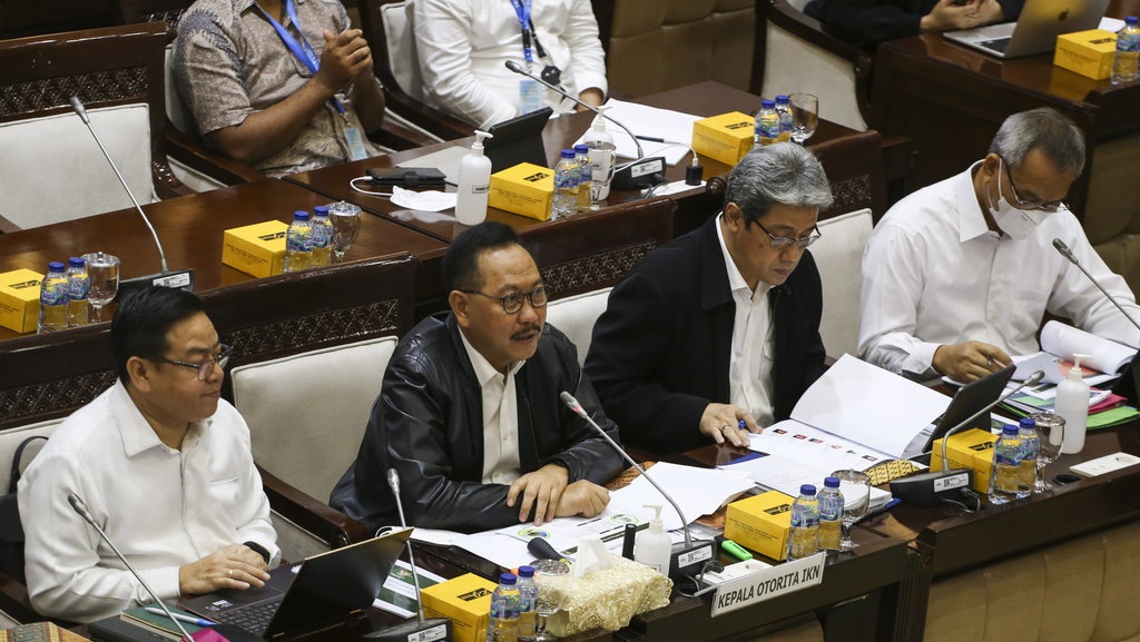 Kepala Otorita IKN Janji Perlakukan Masyarakat Adat dengan Baik