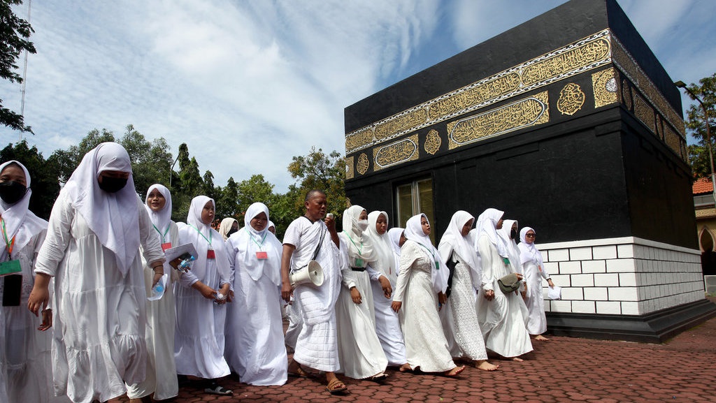 Jokowi Teken Keppres Biaya Haji 2023, Cek Besaran Tiap Embarkasi