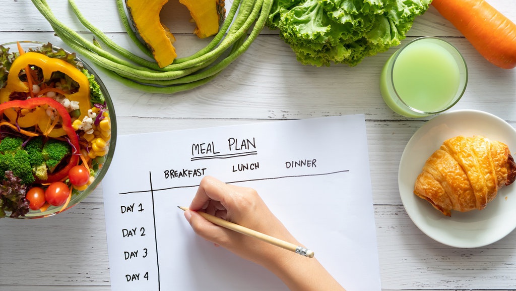 7 Tips Diet Sehat Cepat Turunkan Berat Badan untuk Pemula & Menu 7 Tips Diet Sehat Cepat Turunkan Berat Badan untuk Pemula & Menu