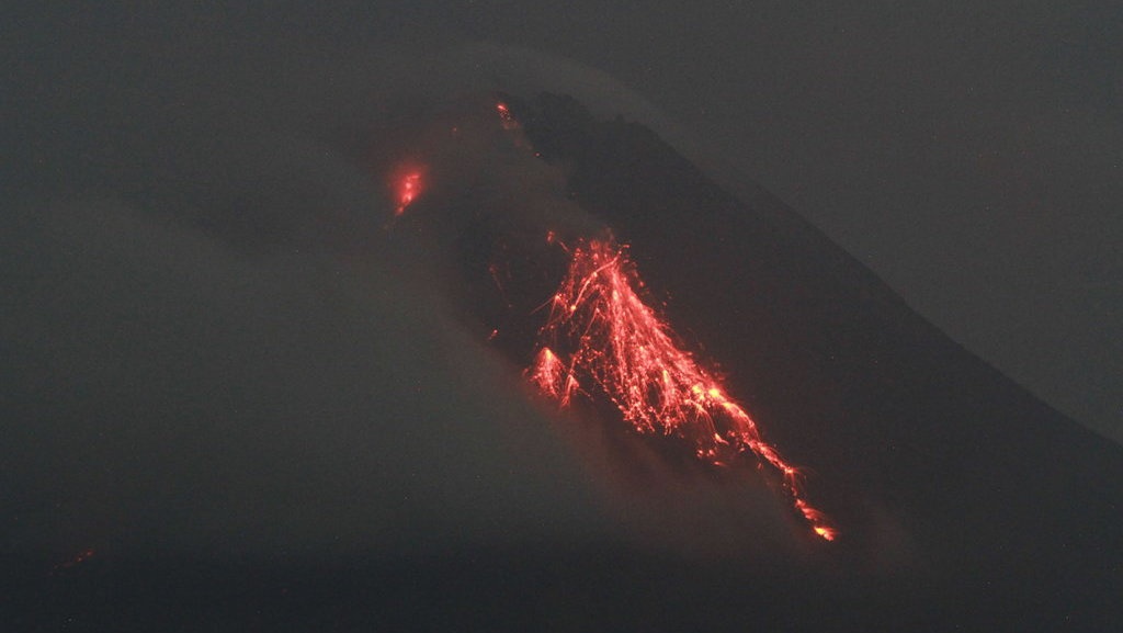 Info Gunung Merapi Hari Ini 22 Maret 2023: 20 Kali Gempa Guguran