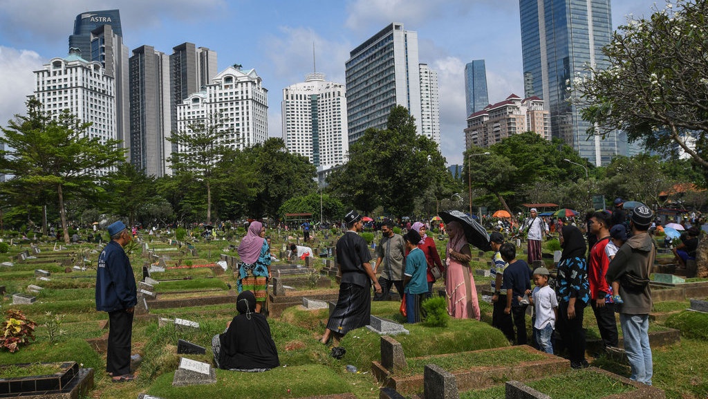 Tata Cara Ziarah Kubur Sebelum Puasa Ramadhan dan Doanya Tata Cara Ziarah Kubur Sebelum Puasa Ramadhan dan Doanya