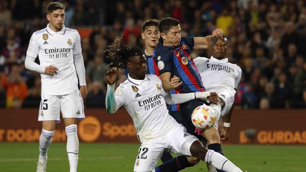 Prediksi Real Madrid vs Barcelona LaLiga 2025: Siapa Menang? Prediksi Real Madrid vs Barcelona LaLiga 2025: Siapa Menang?