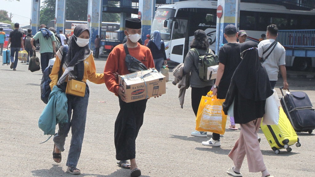 Daftar Nomor Penting Mudik Lebaran 2023 dan Tips Mudik Aman Daftar Nomor Penting Mudik Lebaran 2023 dan Tips Mudik Aman