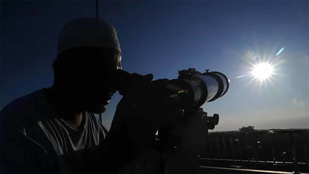 Kenapa Arab Saudi Lebaran 10 April & Puasa Ramadhan 30 Hari? Kenapa Arab Saudi Lebaran 10 April & Puasa Ramadhan 30 Hari?