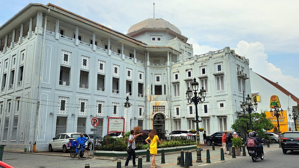 Kota Lama Semarang: Sukses Gaet Turis, Konservasi Setengah Hati Kota Lama Semarang: Sukses Gaet Turis, Konservasi Setengah Hati