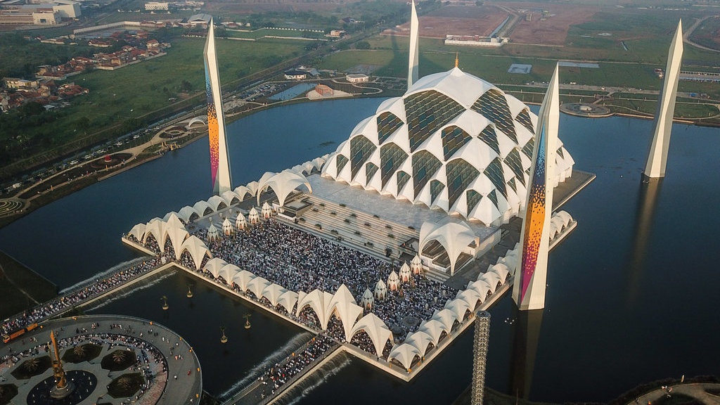 Link Streaming Shalat Idul Fitri 2025 di Masjid Raya Al Jabbar Link Streaming Shalat Idul Fitri 2025 di Masjid Raya Al Jabbar