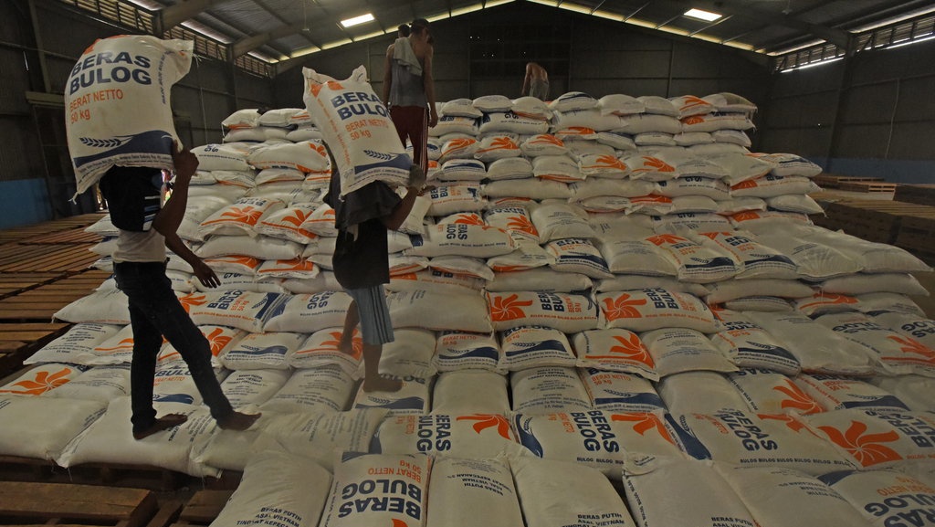 Contoh Masalah Ekonomi Modern dan Klasik yang Dihadapi Negara Contoh Masalah Ekonomi Modern dan Klasik yang Dihadapi Negara