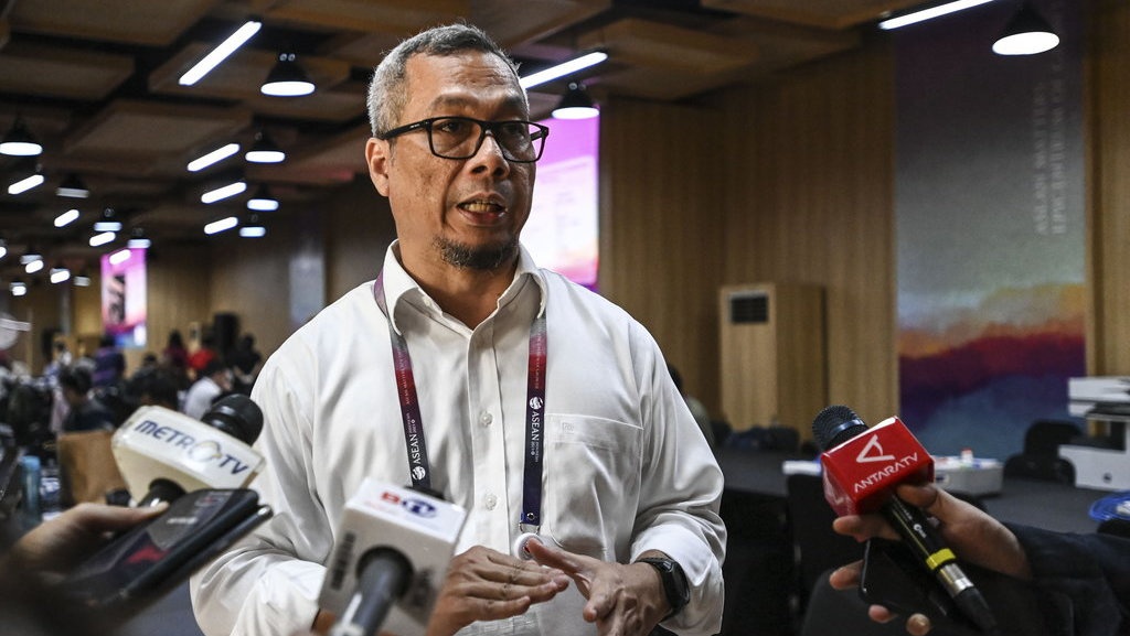 Kominfo: ASN Dilarang 'Like' Postingan Kampanye di Medsos Kominfo: ASN Dilarang 'Like' Postingan Kampanye di Medsos