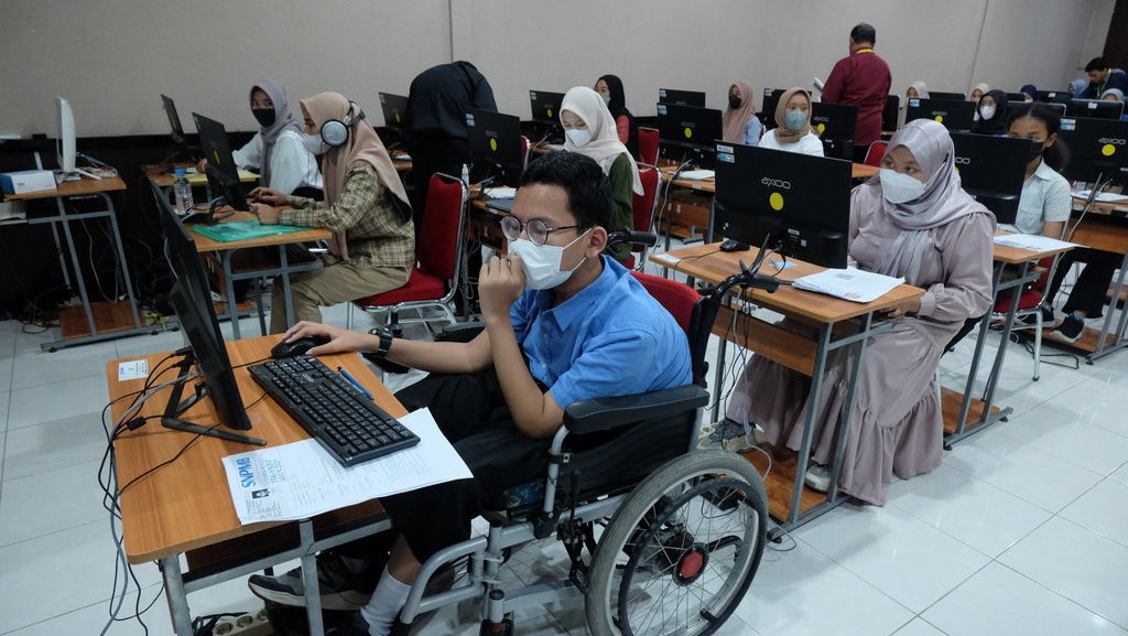 Lebih Baik Daftar SNBP-SNBT Dulu atau KIP Kuliah?