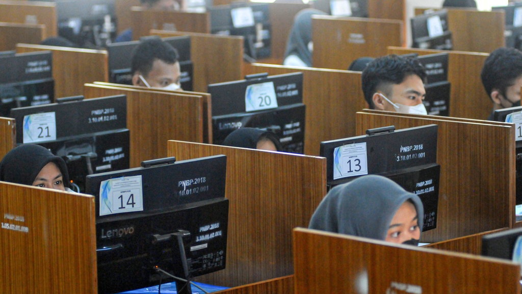 Modus Kecurangan UTBK 2025: AI, Joki, & Diduga Libatkan Bimbel Modus Kecurangan UTBK 2025: AI, Joki, & Diduga Libatkan Bimbel