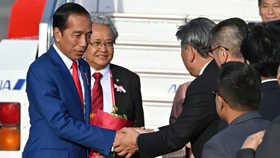 Jokowi Rayu Perusahaan Jepang agar Investasi di Ibu Kota Baru Jokowi Rayu Perusahaan Jepang agar Investasi di Ibu Kota Baru