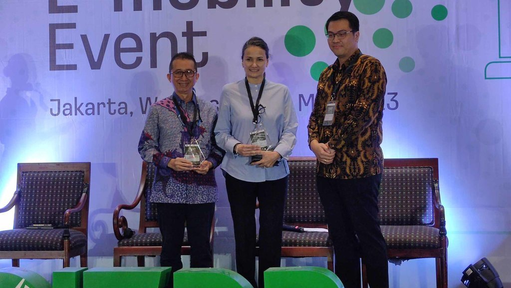 Semua Bus Transjakarta Listrik Ditargetkan Beroperasi pada 2030 Semua Bus Transjakarta Listrik Ditargetkan Beroperasi pada 2030