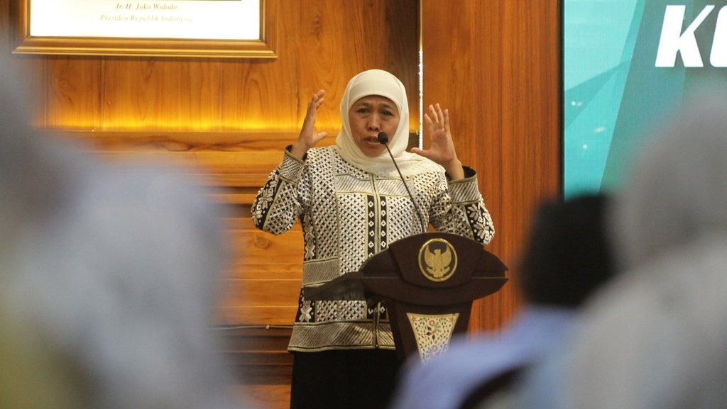 Khofifah Tunggu Arahan Kiai soal Lanjutan Karier Politiknya Khofifah Tunggu Arahan Kiai soal Lanjutan Karier Politiknya