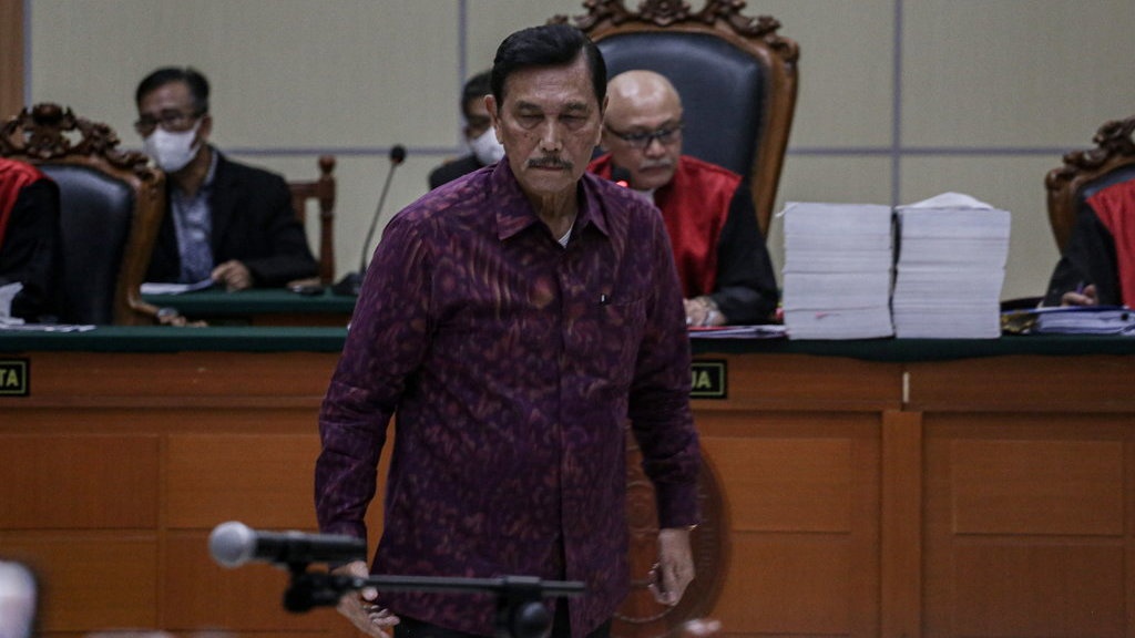 Hadir Sidang Haris Azhar, Luhut Klaim Siap Dihukum jika Bersalah Hadir Sidang Haris Azhar, Luhut Klaim Siap Dihukum jika Bersalah