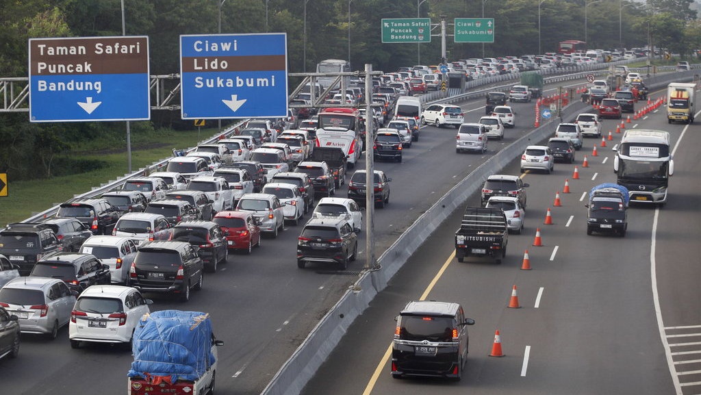 Libur Panjang Bak Pisau Bermata Dua bagi Perekonomian Nasional Libur Panjang Bak Pisau Bermata Dua bagi Perekonomian Nasional