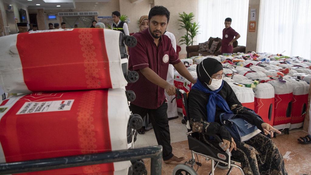 Kemenag Tambah Jatah Air Zamzam Jadi 10 Liter per Jemaah Haji