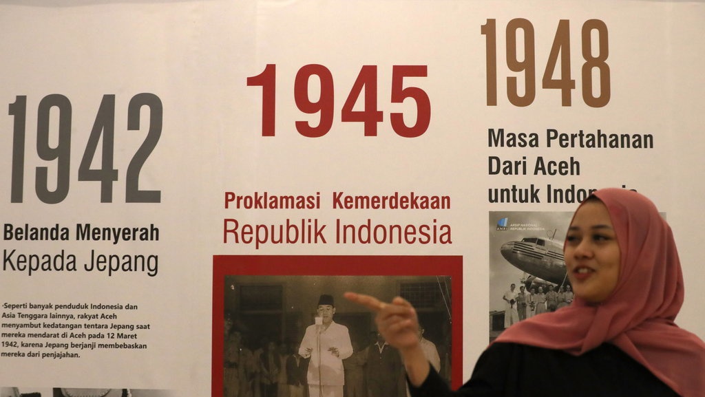 Fungsi Periodisasi dan Kronologis dalam Penulisan Sejarah Fungsi Periodisasi dan Kronologis dalam Penulisan Sejarah