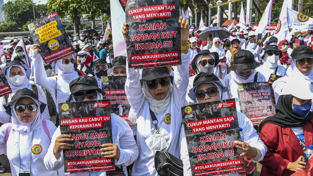 RUU Kesehatan Disahkan: Protes Publik & Ancaman Mogok Nasional