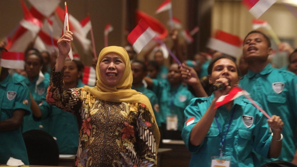 Khofifah dalam Pusaran Politik 2024: antara Pilpres & Pilgub Khofifah dalam Pusaran Politik 2024: antara Pilpres & Pilgub