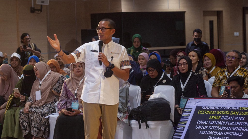 Sandiaga Respons Aturan Jual Barang Impor di Bawah Rp1,5 Juta