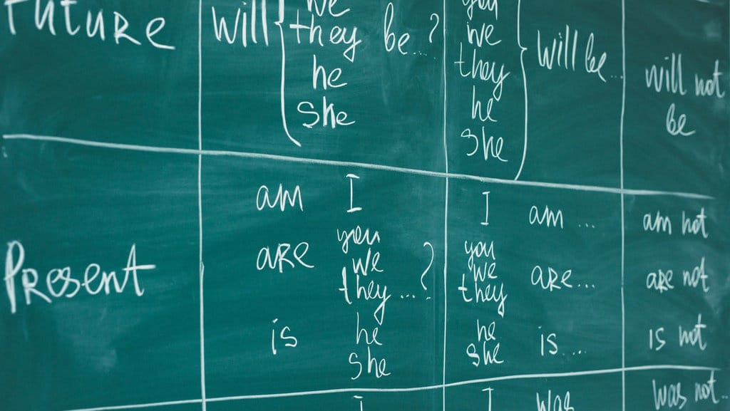 30 Soal PTS/UTS Bahasa Inggris Kelas 3 Semester 1 dan Jawabannya 30 Soal PTS/UTS Bahasa Inggris Kelas 3 Semester 1 dan Jawabannya