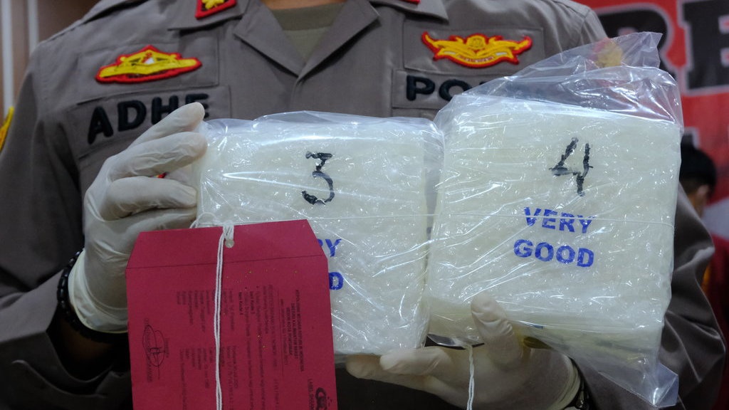 Mengungkap Modus Jaringan Narkoba Fredy Pratama & Potensi TPPU Mengungkap Modus Jaringan Narkoba Fredy Pratama & Potensi TPPU